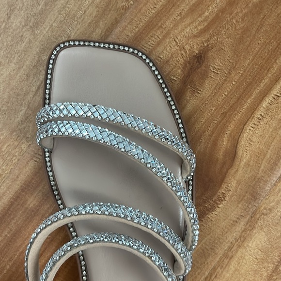 STEVE MADDEN STARIE RHINESTONES SANDALS 9.5 - Picture 6 of 7